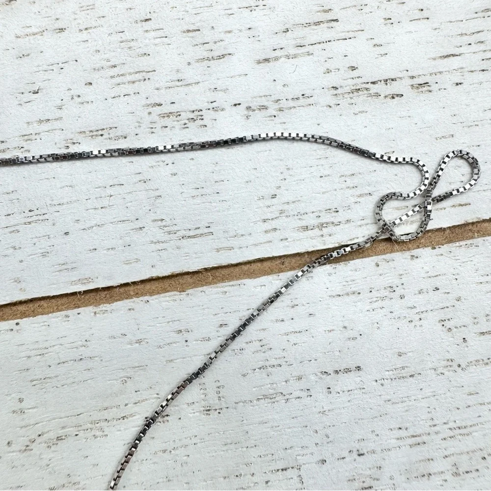 925 Sterling Silver Box Chain & Black Pearl Pendant Necklace 18”